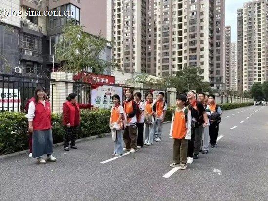 “共享家长”来了，接娃也能互助合作？